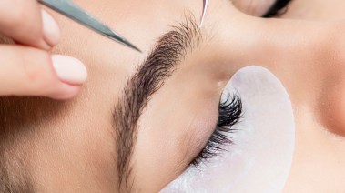 الرموش الصناعية