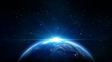 موضوع تعبير عن الفضاء للطلاب بالعناصر