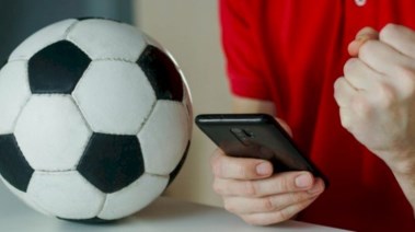 موضوع تعبير عن التعصب الكروي