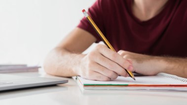 مراجعة فرنساوي أولى ثانوي ترم أول 2025-2026