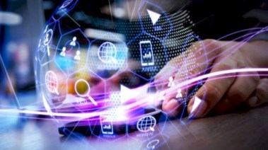 موضوع تعبير عن الإنترنت