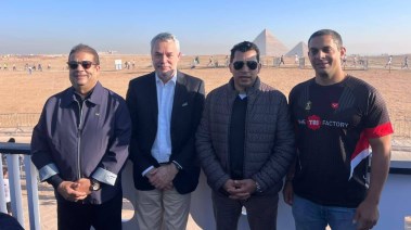 وزير الشباب والرياضة في منطقة الأهرامات