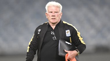 بول بوت مدرب أوغندا