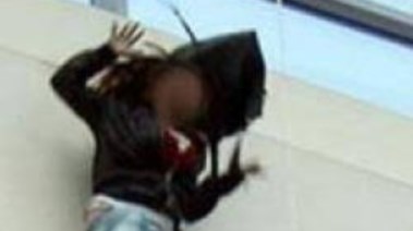 سقوط فتاة _ تعبيرية 