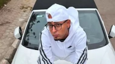 مطرب المهرجانات دقدق 