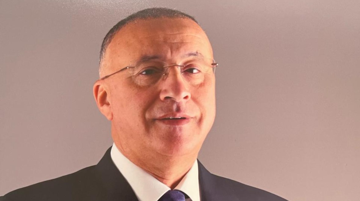 رجل الأعمال عاصم سليمان