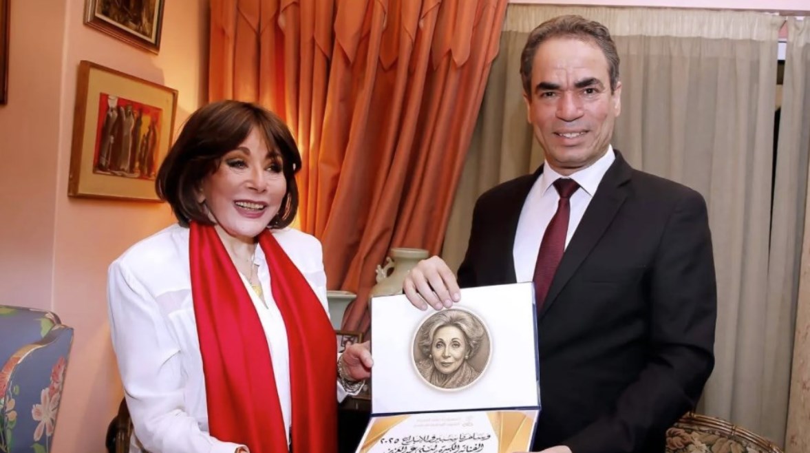 لبنى عبد العزيز وأحمد المسلماني