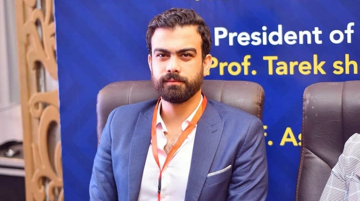 استشاري طب الأطفال وحديثي الولادة الدكتور محمد صلاح