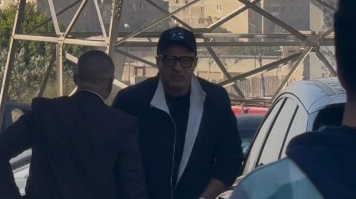 المطرب محمد نور أمام المحكمة الأقتصادية