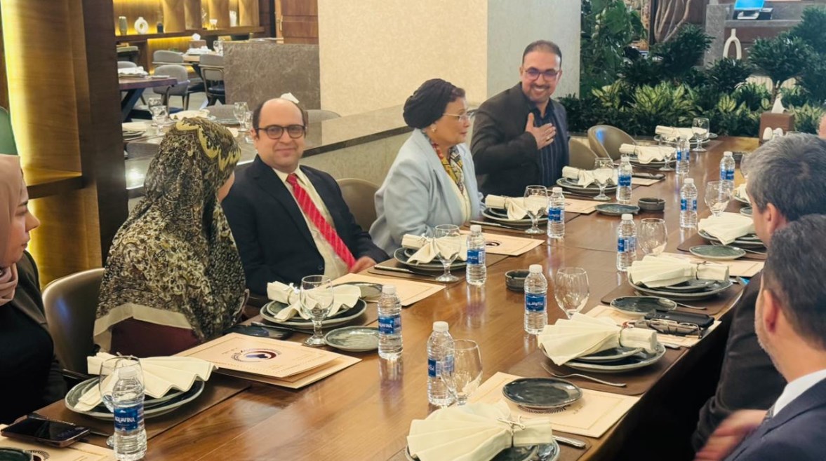 الوفد المصري بوزارة الصحة العراقية