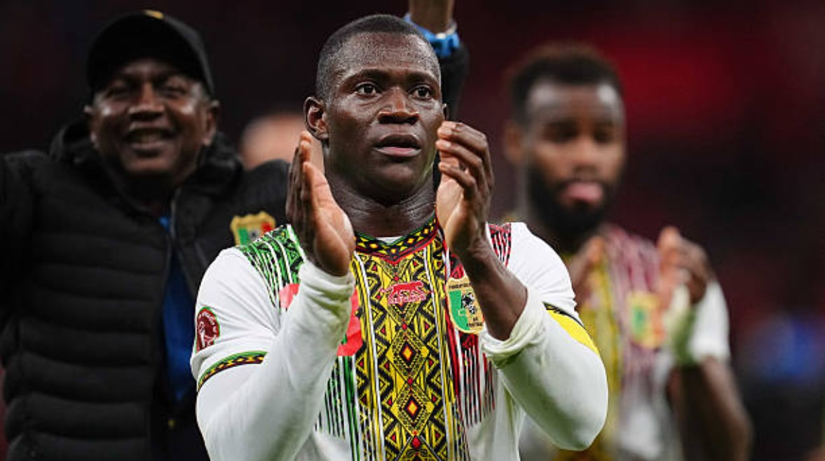 أليو ديانج لاعب منتخب مالي