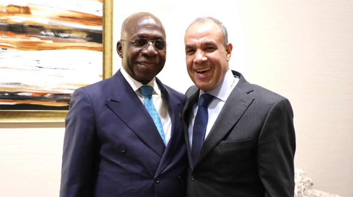 وزير الخارجية ونظيره الأنجولي