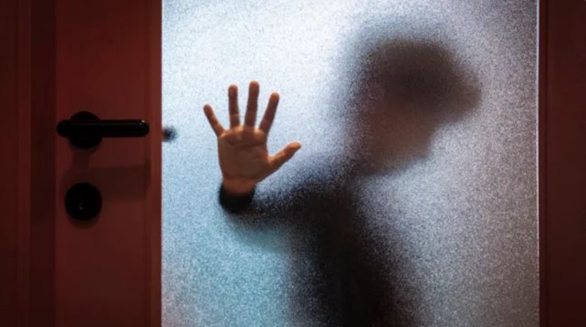 التحــرش بالأطفال في المدارس- تعبيرية