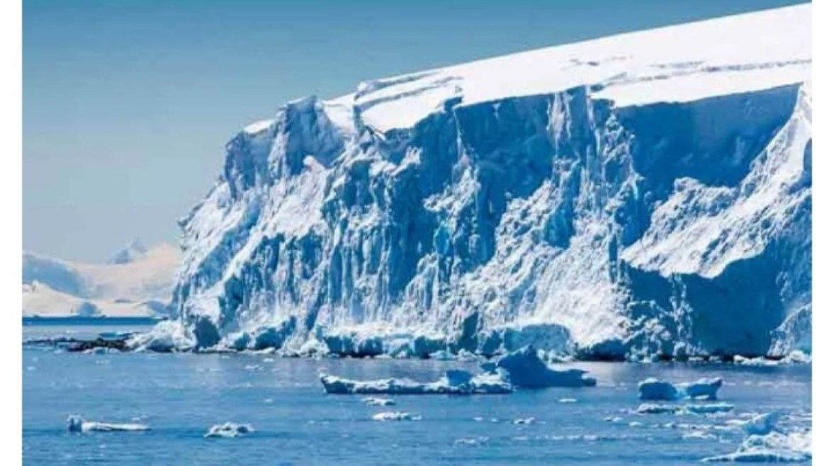 نهر ثويتس الجليدي 