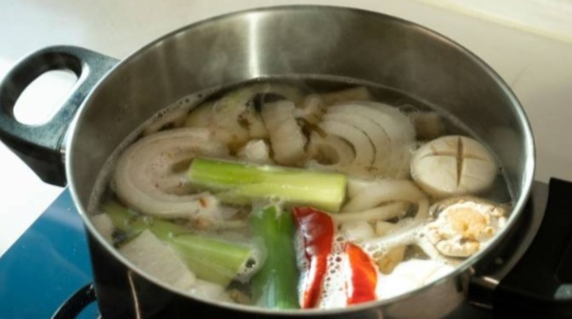 المرق الدافئ فعال لمواجهة الإنفلونزا 