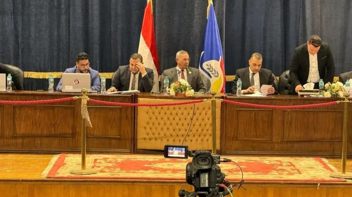 اللجنة المشرفة علي الانتخابات في الدائرة الأولي 