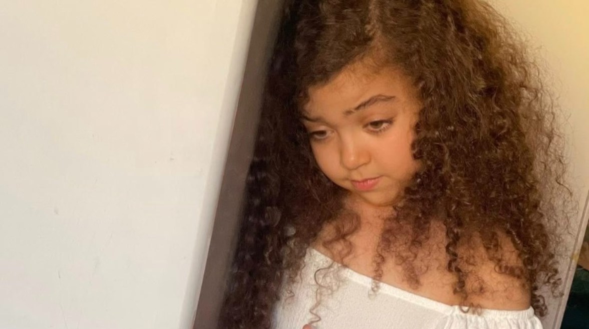 الطفلة أيسل