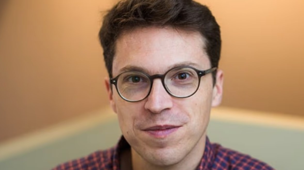 العالم نونو لوريرو