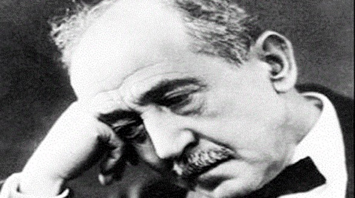 أمير الشعراء أحمد شوقي