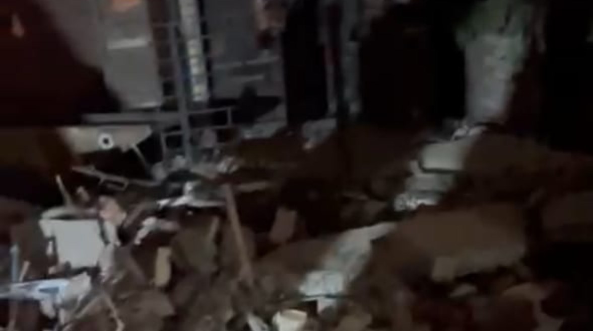 آثار حادث انفجار ماسورة الغاز بإمبابة