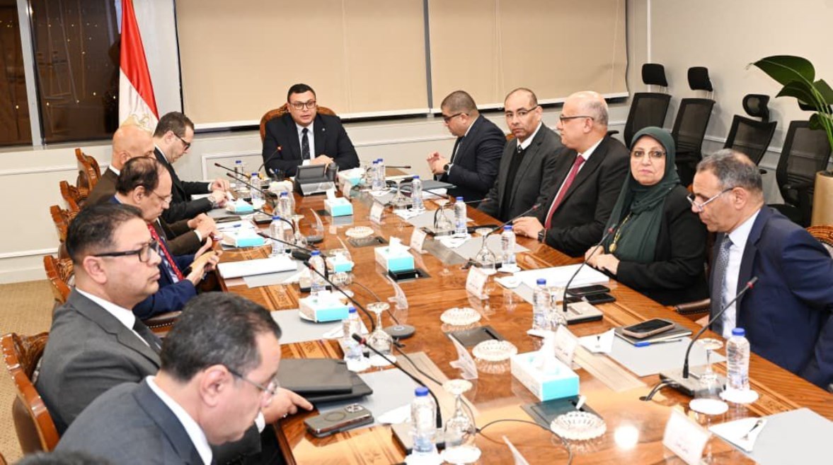 جانب من اجتماع مجلس إدارة هيئة المجتمعات العمرانية الجديدة