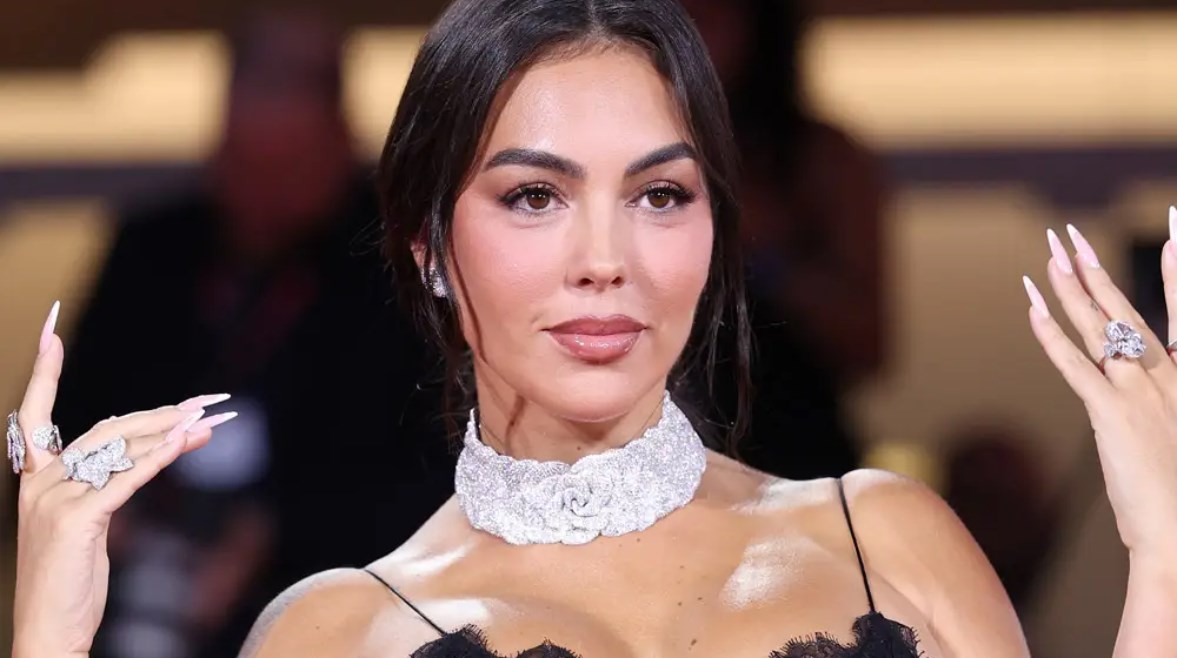 خاتم خطوبة جورجينا رودريجز 