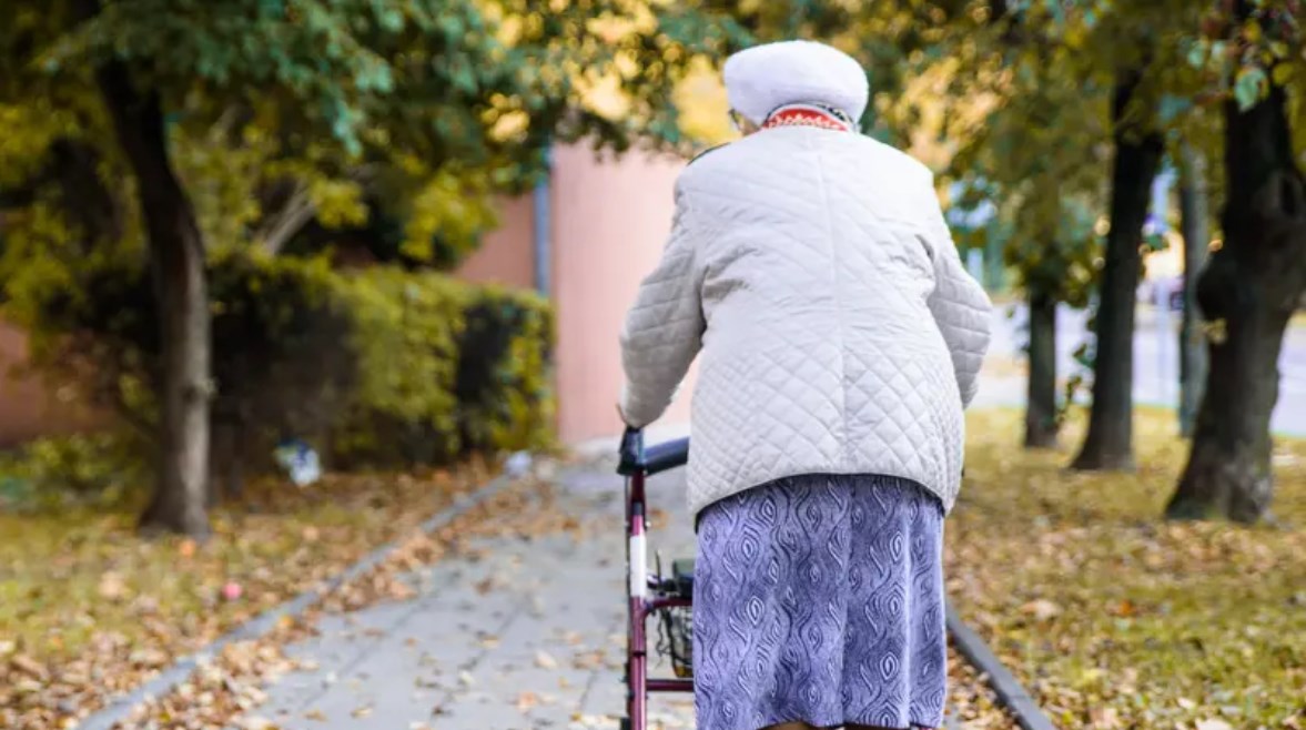 جدار قاعة دروس القرآن الكريم 