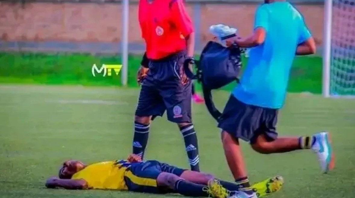 لحظة سقوط اللاعب البوربوندي