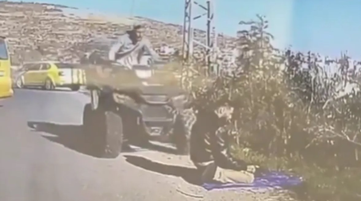 لحظة دهس مواطن فلسطيني