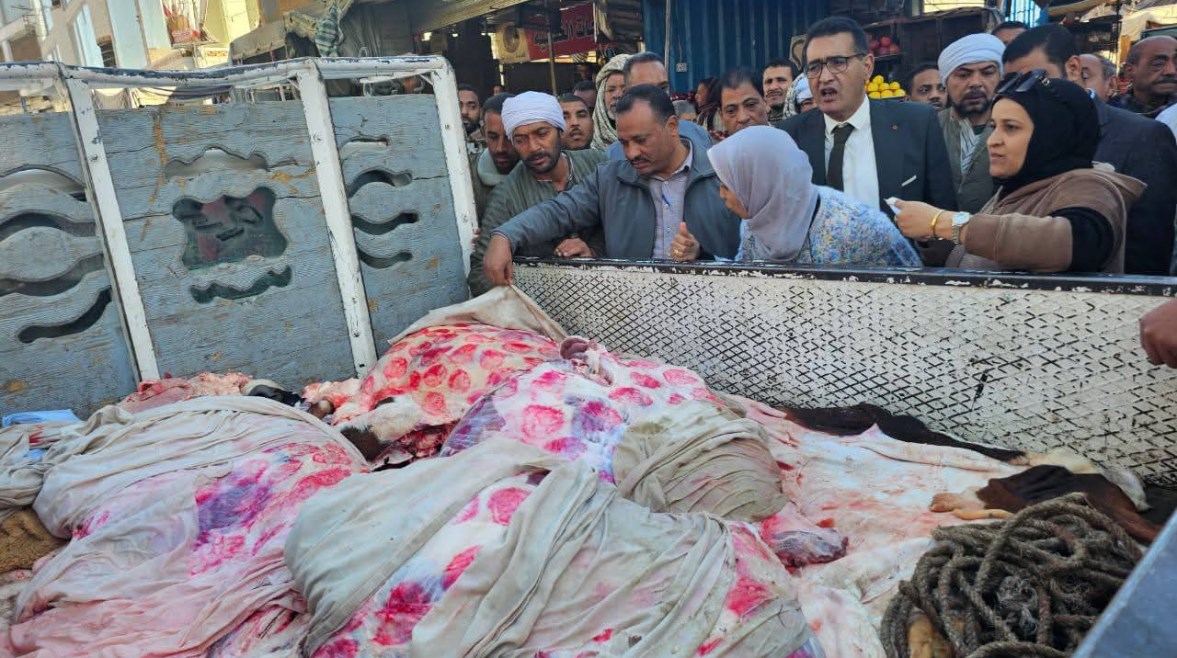 مفتشين التموين  أثناء الحملة