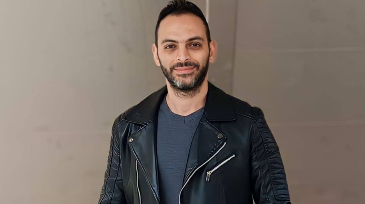 الشاعر أسامة مصطفى