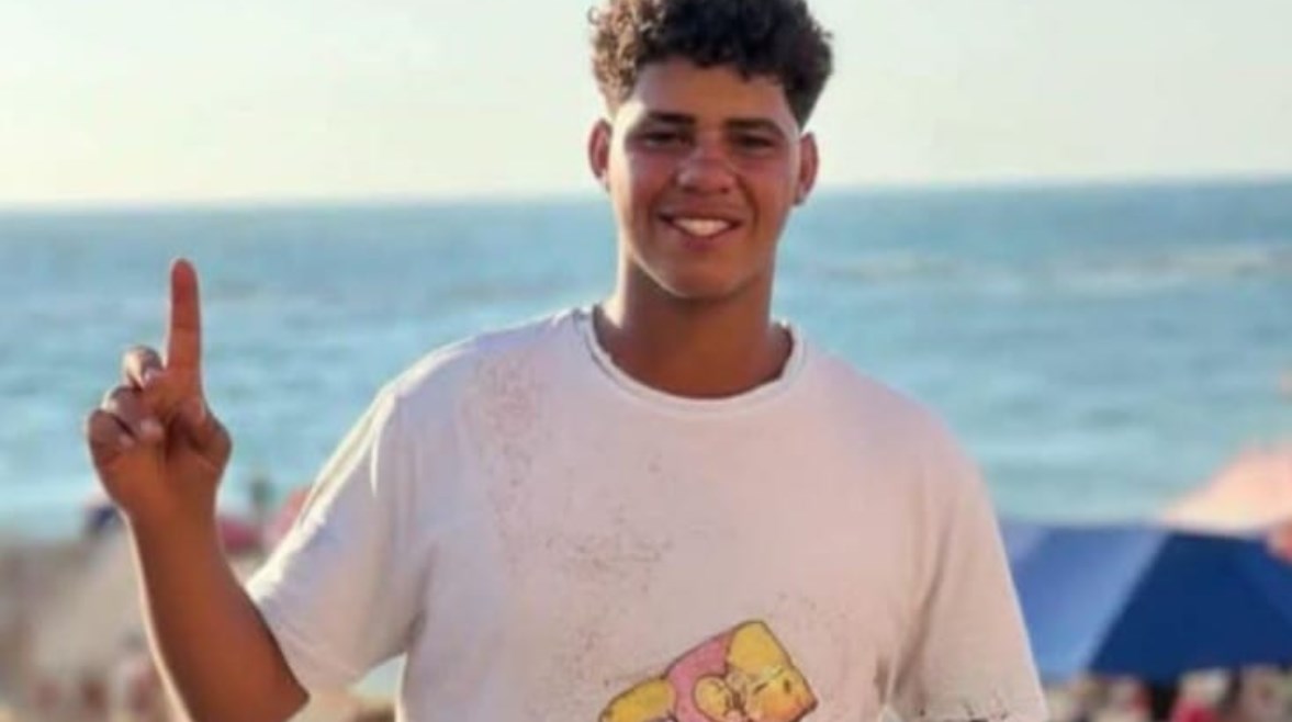 الشاب المتوفى 