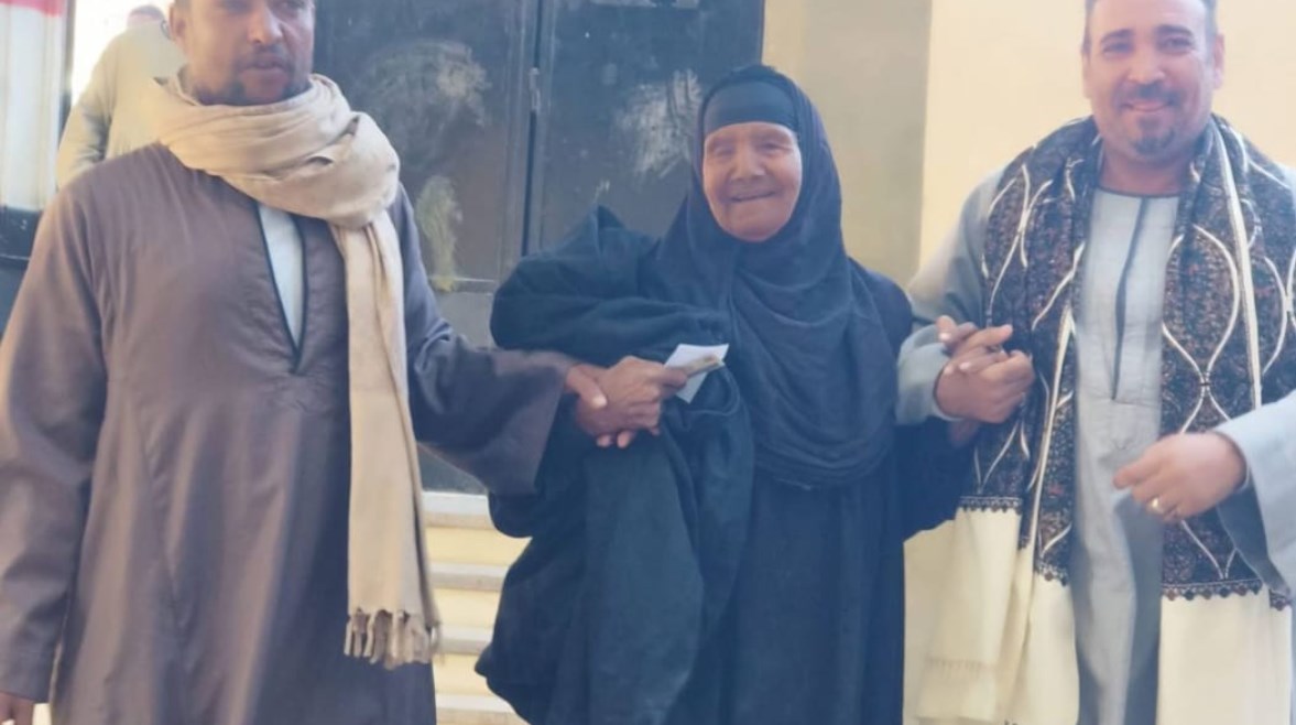 الحاجه زينب محمود النقادى 