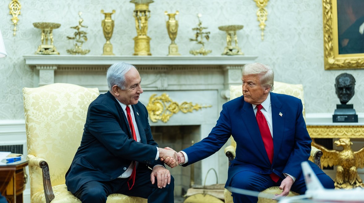 الرئيس الأمريكي دونالد ترامب ورئيس الوزراء الإسرائيلي بنيامين نتنياهو