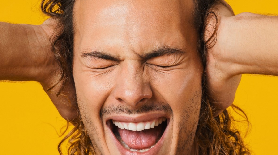 تعلق الأغاني في الأذهان