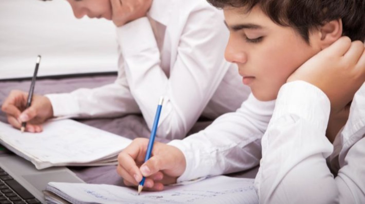 موضوع تعبير عن الاجتهاد للطلاب في المدارس