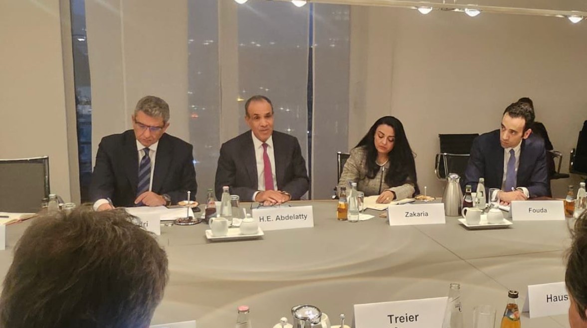 وزير الخارجية خلال اللقاء