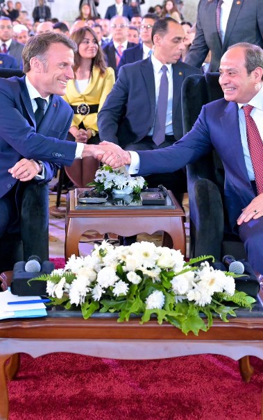 الرئيس السيسي ونظيره الفرنسي