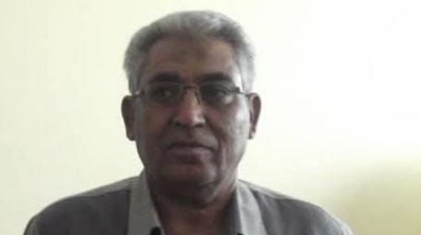 عميد كلية التجارة السابق بجامعة جنوب الوادي الدكتور محمد الرملي