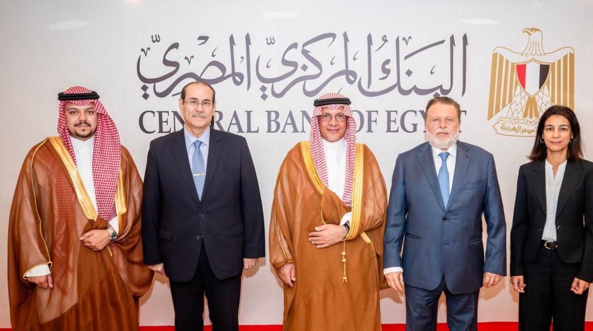 حسن عبد الله محافظ البنك المركزي