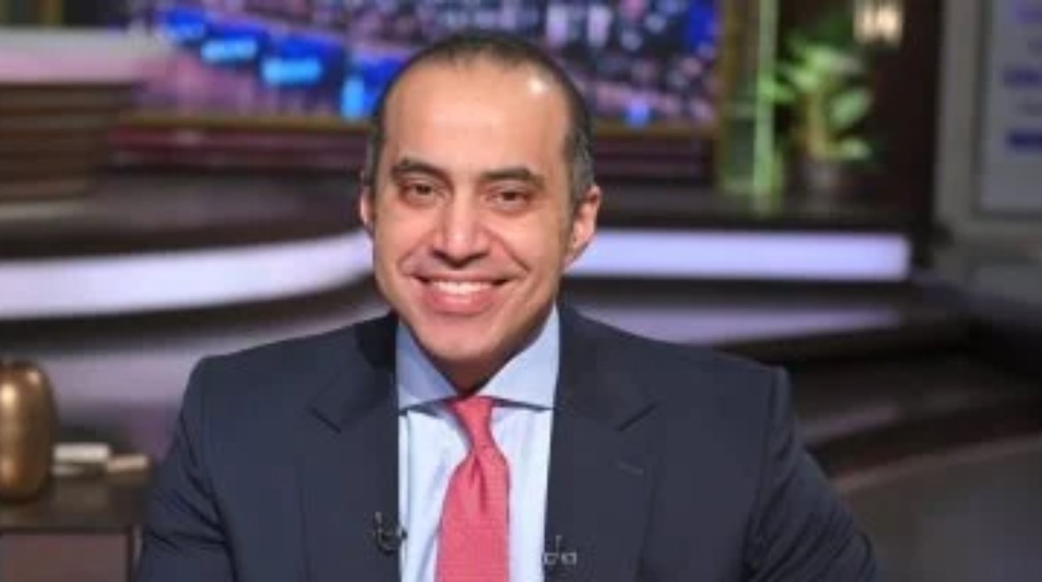 المستشار محمود فوزي، وزير الشؤون النيابية والقانونية والتواصل السياسي المستشار محمود فوزي، وزير الشؤون النيابية والقانونية والتواصل السياسي