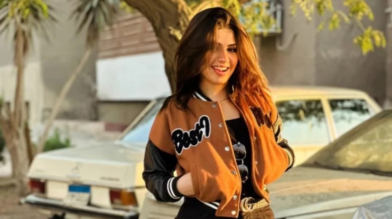 البلوجر رئال تامر الشهيرة بـ"رورو البلد" 