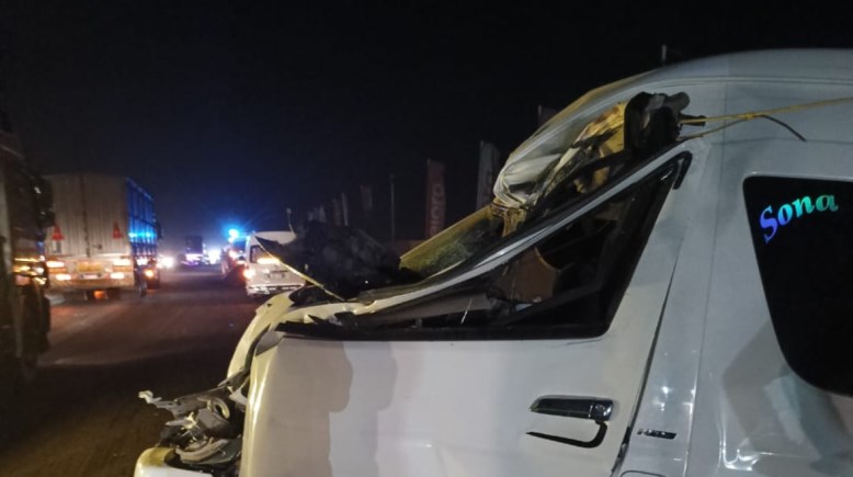 صورة من حادث أنقلاب السيارة 