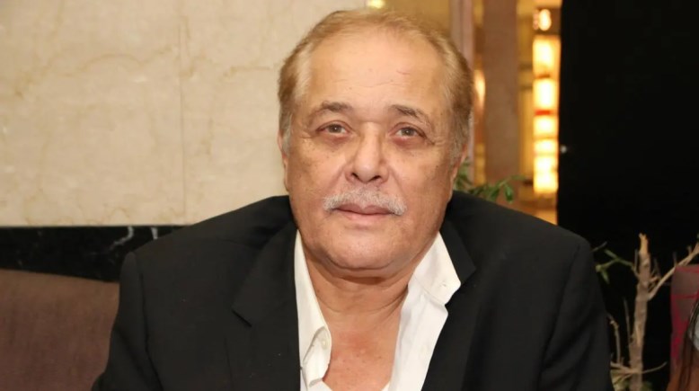 محمود عبدالعزيز