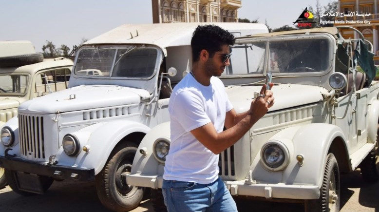النجم العالمي مينا مسعود من جانب زيارته لمدينة الإنتاج الإعلامي 