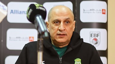 أحمد عمر المدير الفني للفريق الأول لكرة السلة