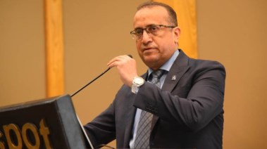  الدكتور علاء عطية عميد كلية الطب بجامعة أسيوط