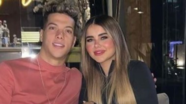 إمام عاشور وزوجته