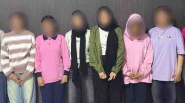 المتهمات بالاعتداء على زميلتهن في العاشر من رمضان