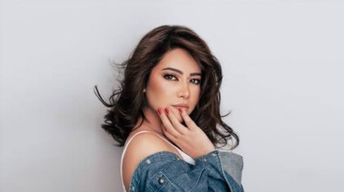 الفنانة شيرين عبد الوهاب